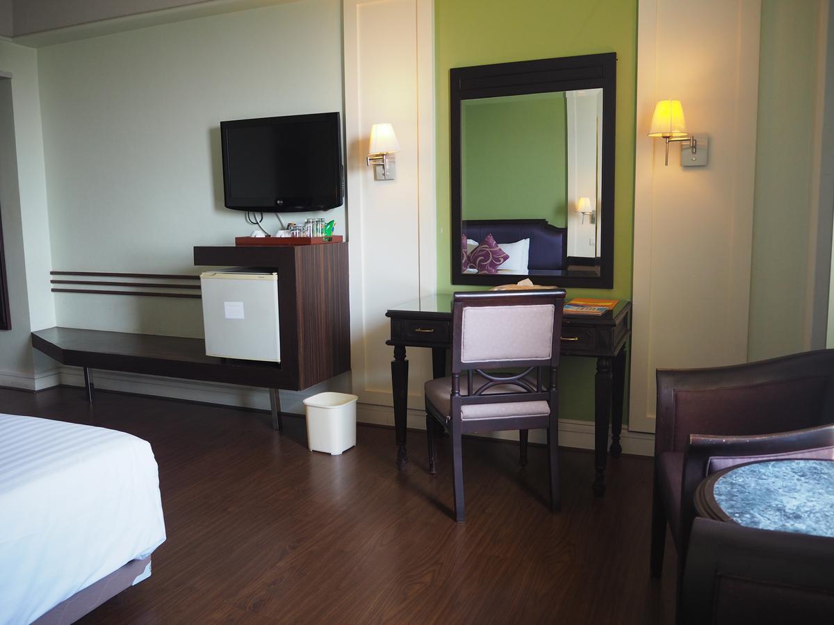 Charoen Thani Hotel, Khon Kaen Extérieur photo