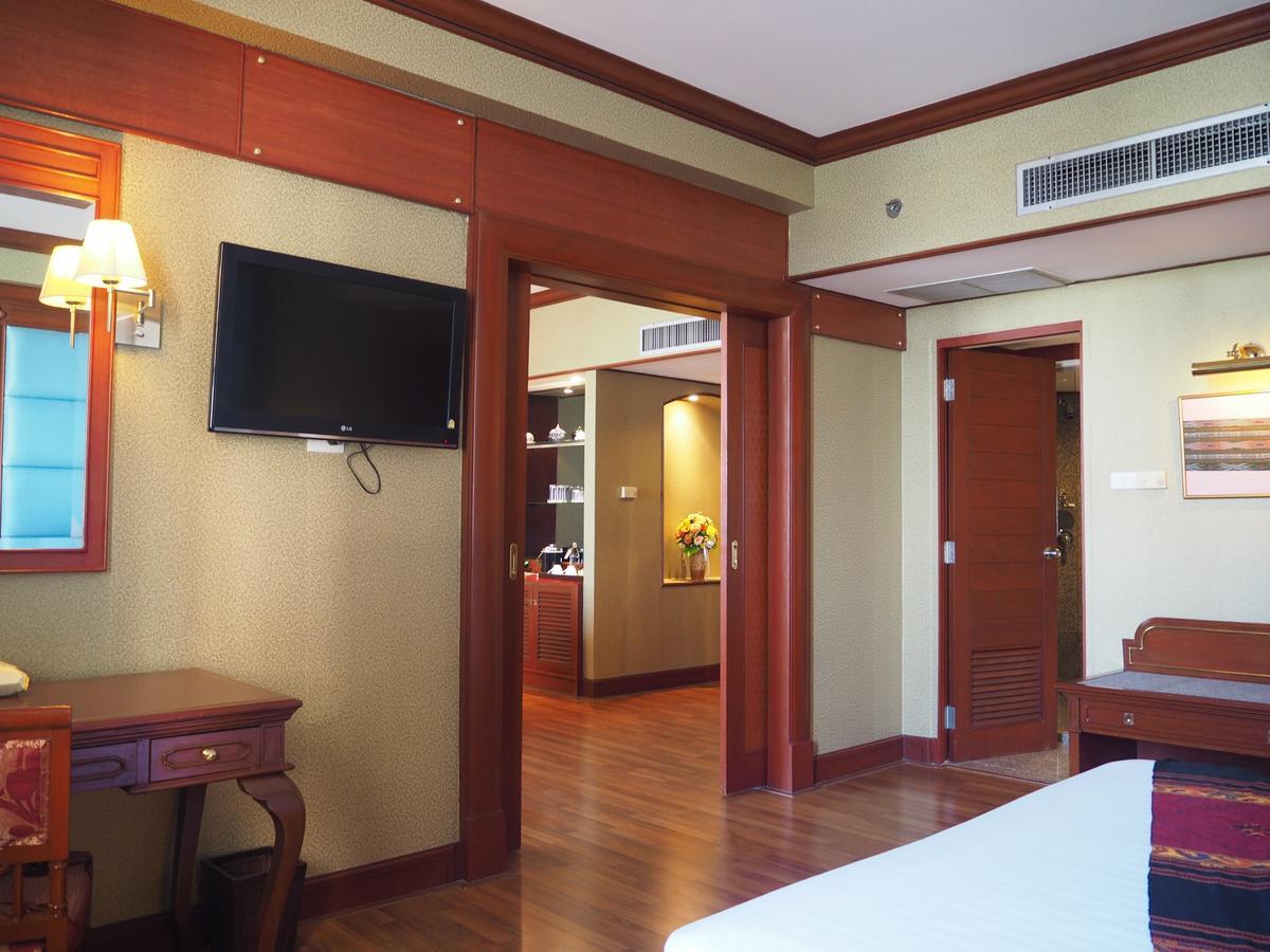 Charoen Thani Hotel, Khon Kaen Extérieur photo
