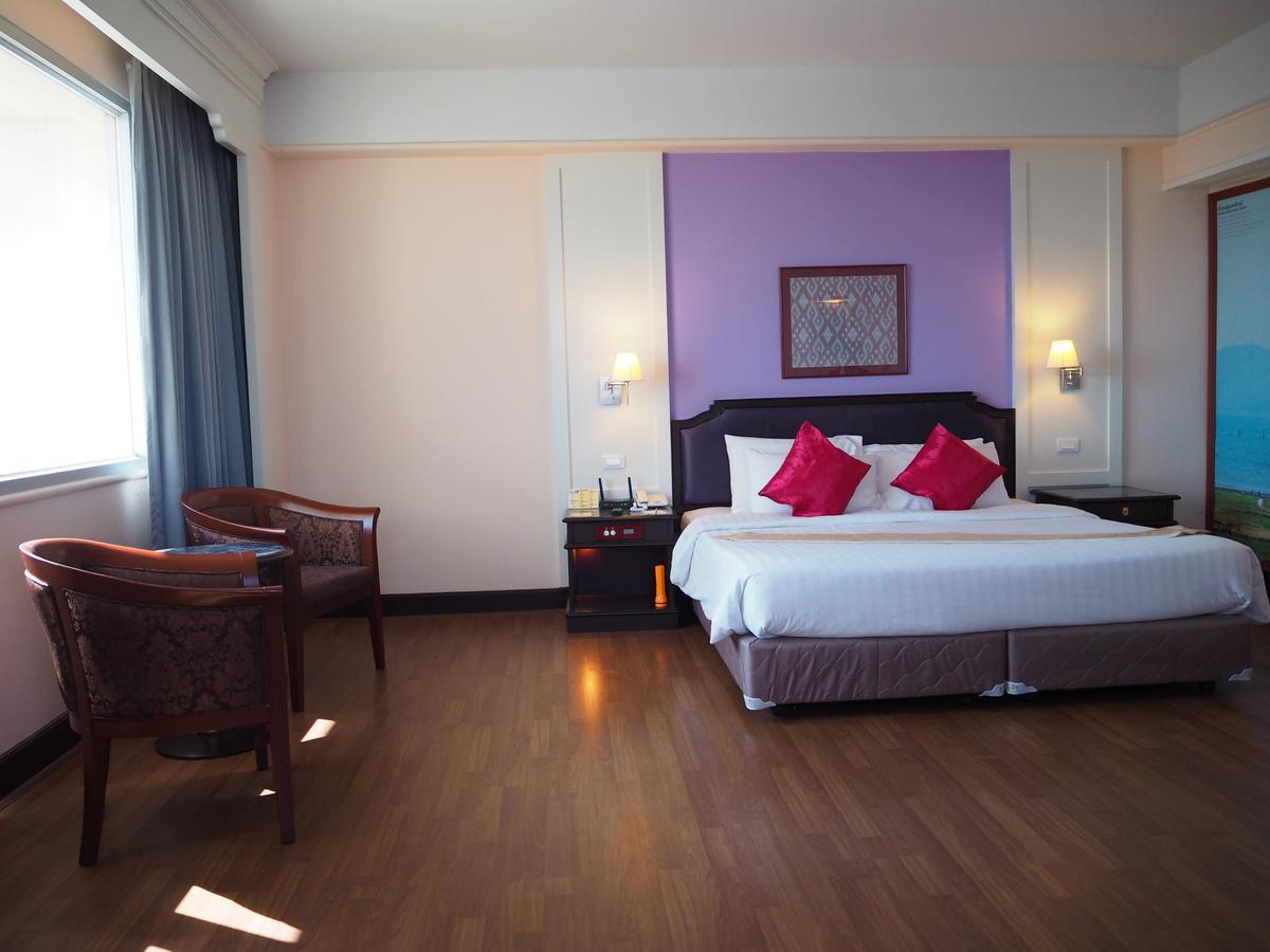 Charoen Thani Hotel, Khon Kaen Extérieur photo