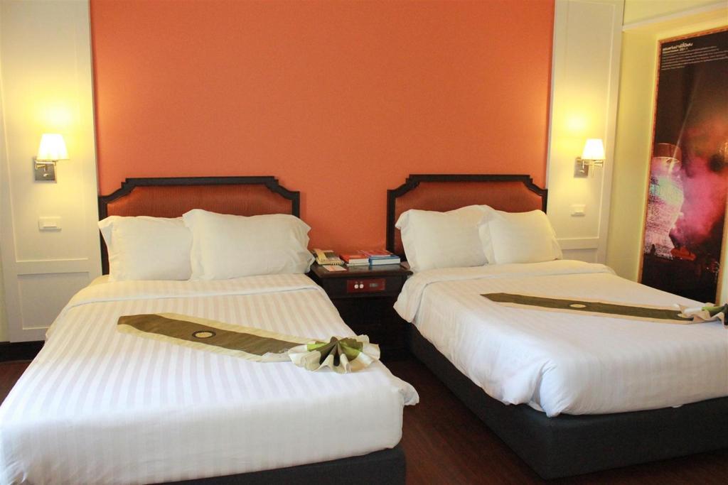 Charoen Thani Hotel, Khon Kaen Extérieur photo