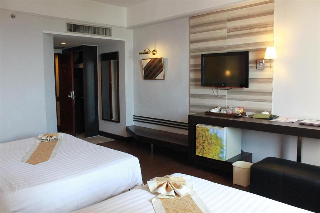 Charoen Thani Hotel, Khon Kaen Extérieur photo