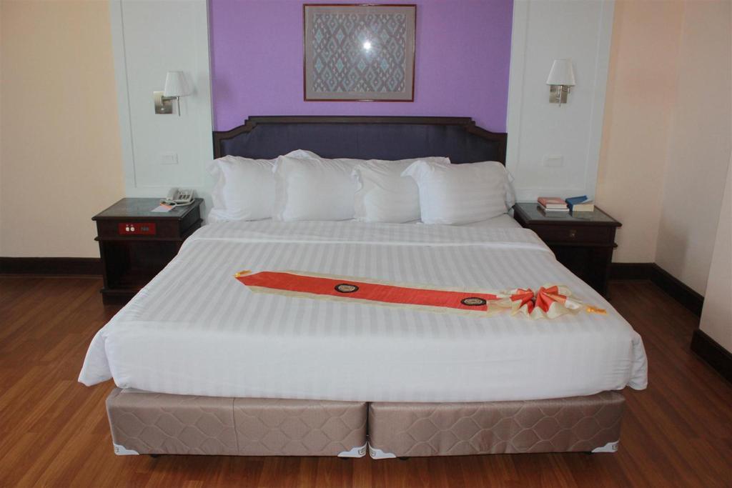 Charoen Thani Hotel, Khon Kaen Extérieur photo