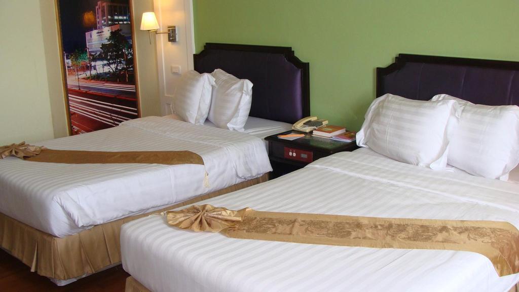 Charoen Thani Hotel, Khon Kaen Extérieur photo